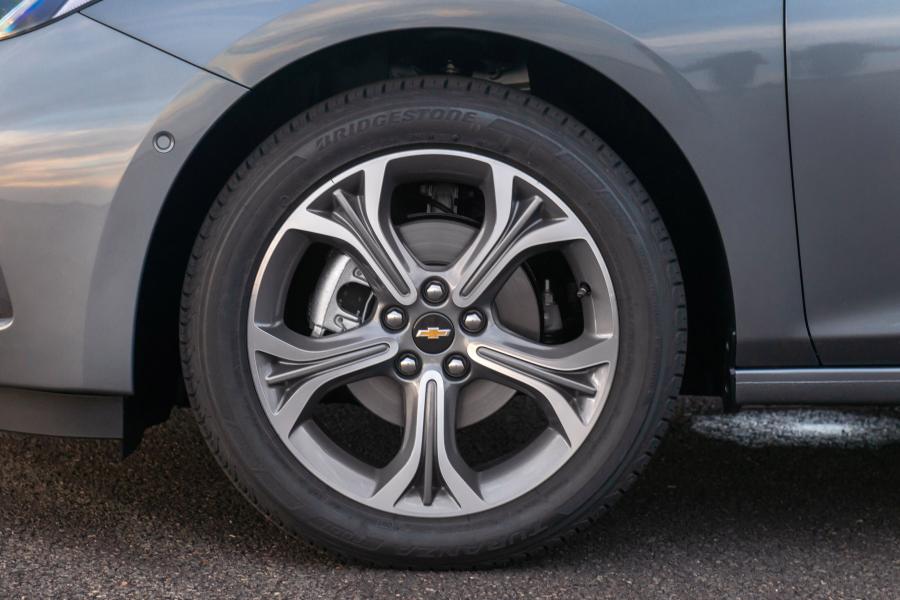 Колеса Chevrolet Cruze Sport6 Premier 2019 года  (LA) (фото 15 из 25)